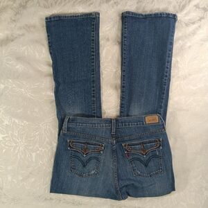 Levis Jeans Womens 8M Bootcut Stretchy Midrise Slightly Distressed 5 Pocket